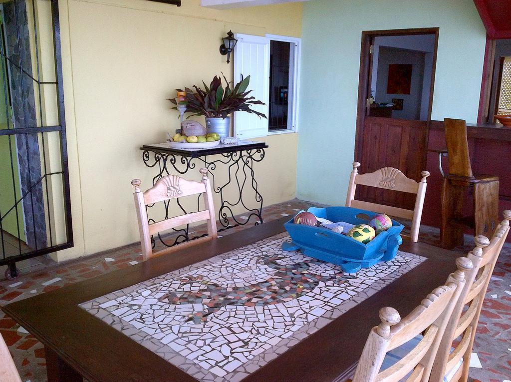 Veranda View Guesthouse Calibishie Εξωτερικό φωτογραφία
